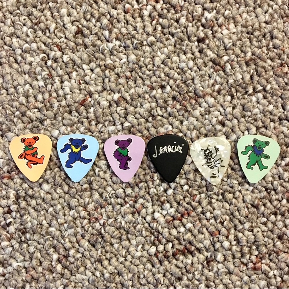 Grateful Dead guitar picks 🌞